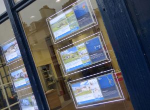 Bell Ingram bevelled edge LED window pocket displays